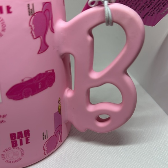 Barbie California Classic  Dream Mug 21 oz Pink - Picture 8 of 12